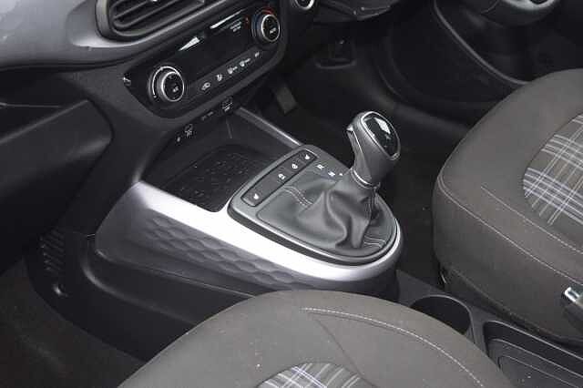 Hyundai i10 1.2 [79] Premium 5dr Auto [Nav]