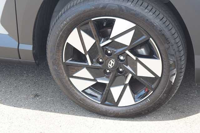 Hyundai KONA 1.6 Hybrid 138 Ultimate 5dr DCT Grey