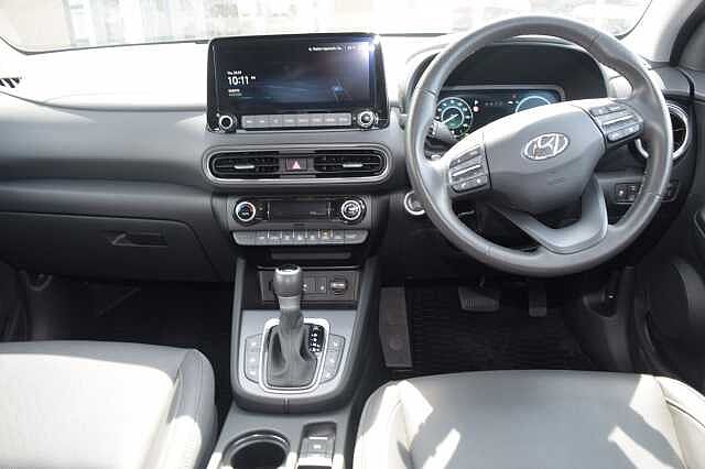 Hyundai KONA 1.6 GDi Hybrid Ultimate 5dr DCT Black