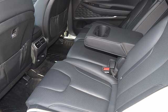 Hyundai SANTA FE 1.6 TGDi Hybrid Ultimate 5dr Auto