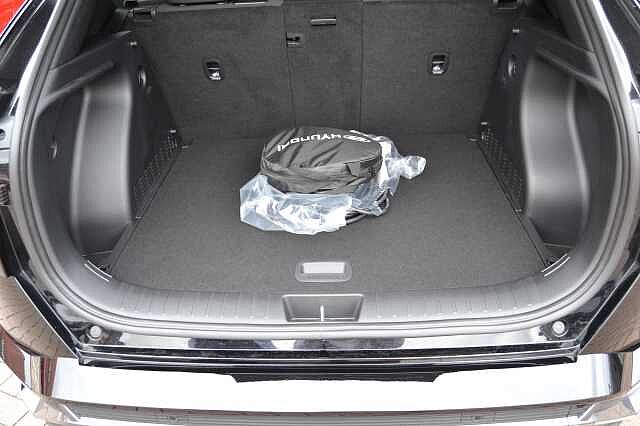 Hyundai KONA 65KWH N LINE ELECTRIC AUTO, PRISTINE EXAMPLE