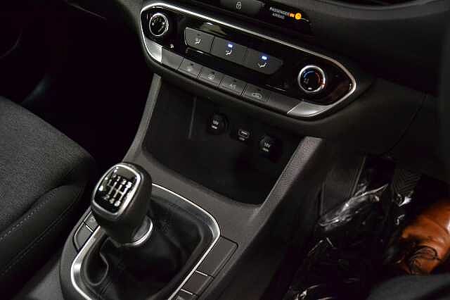 Hyundai i30 1.0T GDI SE CONNECT, DON'T MISS THIS POPULAR FAMILY HATCH