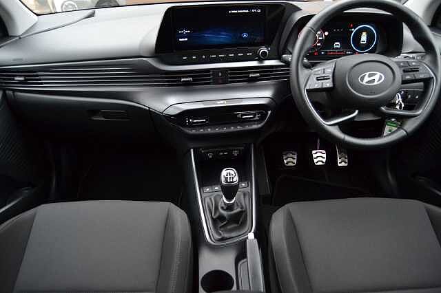 Hyundai BAYON 1.0 TGDI PREMIUM, HEATED SEATS &amp; STEERING WHEEL, NAV, CAMERA &amp; CRUISE Ultimate Red