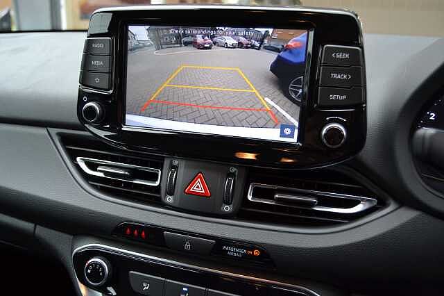 Hyundai I30 1. 0  TGDI SE CONNECT, ANOTHER 1ST CLASS EXAMPLE Polar White