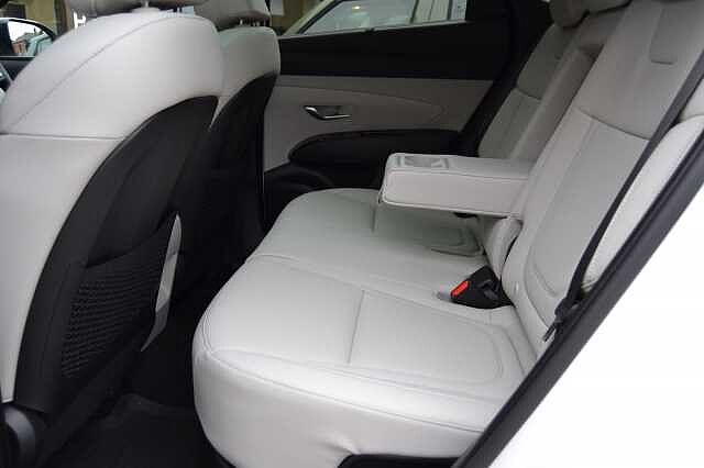 Hyundai TUCSON 1.6T SELF CHARGING HYBRID ULTIMATE AUTO, RARE EXAMPLE OF THIS RANGE TOPPER Serenity White