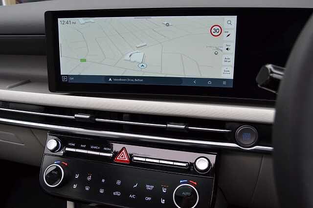 Hyundai TUCSON 1.6T SELF CHARGING HYBRID ULTIMATE AUTO, RARE EXAMPLE OF THIS RANGE TOPPER Serenity White