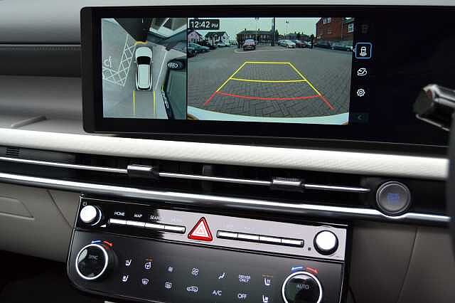 Hyundai TUCSON 1.6T SELF CHARGING HYBRID ULTIMATE AUTO, RARE EXAMPLE OF THIS RANGE TOPPER Serenity White