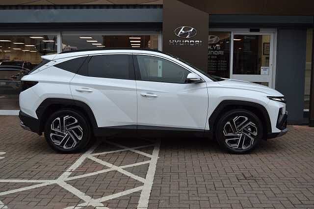 Hyundai TUCSON 1.6T SELF CHARGING HYBRID ULTIMATE AUTO, RARE EXAMPLE OF THIS RANGE TOPPER Serenity White