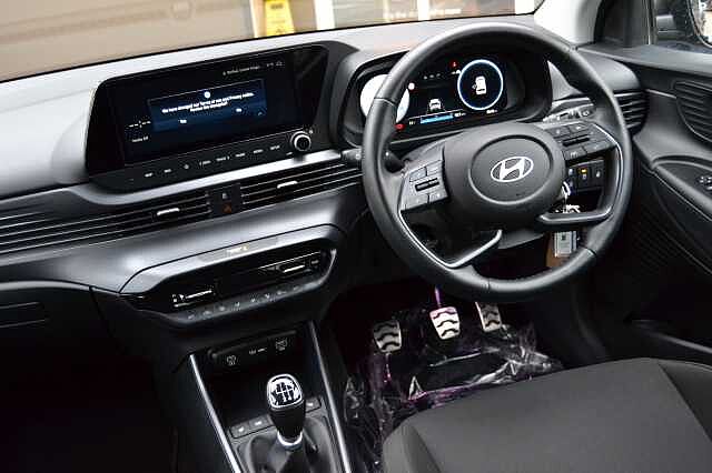 Hyundai BAYON 1.0 TGDI PREMIUM, HYUNDAI APPROVED IN AS NEW CONDITION Aurora Grey