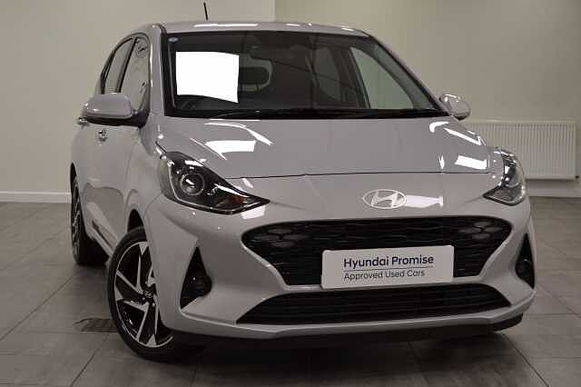 1.0 PREMIUM, IMMACULATE CAR INC SAT NAV, CAMERA, HEATED SEATS & STEERING WHEEL