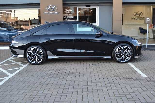 Hyundai IONIQ 6 ULTIMATE 77KWH AUTO, SAVE BIG ON THIS LITERALLY LIKE NEW CAR &amp; ONLY 134 MILES Abyss Black