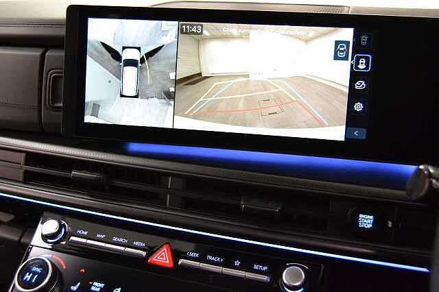 Hyundai SANTA FE 1.6 TGDi Hybrid Calligraphy 5dr 4WD Auto White