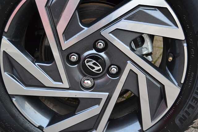 Hyundai i20 1.0T GDI ADVANCE, EXCELLENT CONDITION THROUGHOUT THIS 2025 POPULAR HATCH