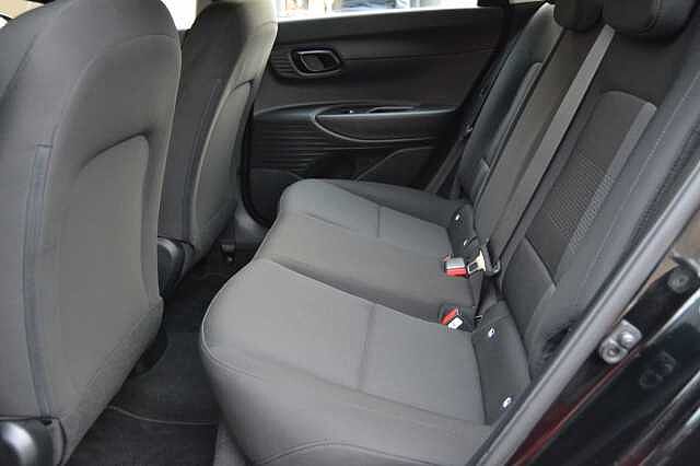 Hyundai i20 1.0T GDI ADVANCE, EXCELLENT CONDITION THROUGHOUT THIS 2025 POPULAR HATCH