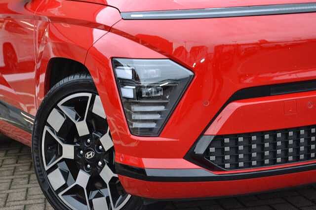 Hyundai KONA 65KW ULTIMATE AUTO ELECTRIC, TOP OF THE LINE KONA WARRANTED UNTIL 2029 TOO! !! Red