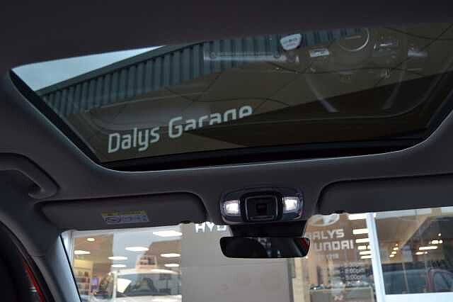 Hyundai KONA 65KW ULTIMATE AUTO ELECTRIC, TOP OF THE LINE KONA WARRANTED UNTIL 2029 TOO! !! Red