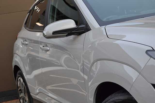 Hyundai KONA ELECTRIC 64KWH ULTIMATE AUTO, STUNNING EXAMPLE Cyber Grey
