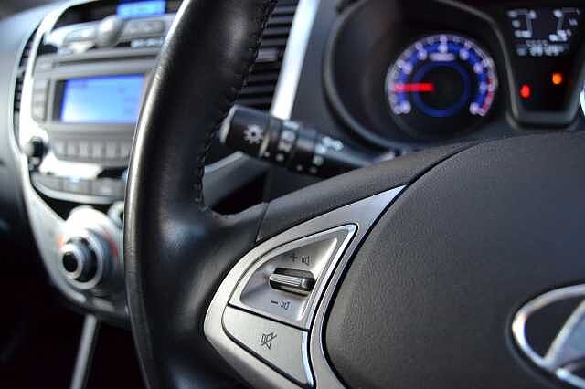 Hyundai IX20 1.4 SE 5 DOOR, FIRST CLASS CONDITION WITH ONLY 29,129 MILES! ! Grey