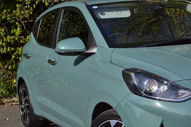Hyundai i10 1.2 PREMIUM, DELIVERY MILEAGE, PERFECT AS NEW CONDITION