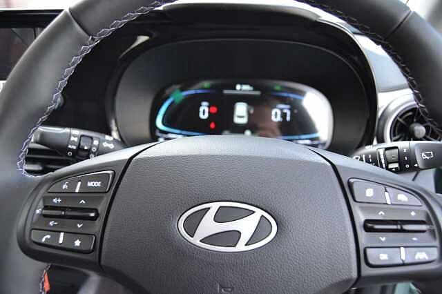 Hyundai i10 1.2 PREMIUM, DELIVERY MILEAGE, PERFECT AS NEW CONDITION