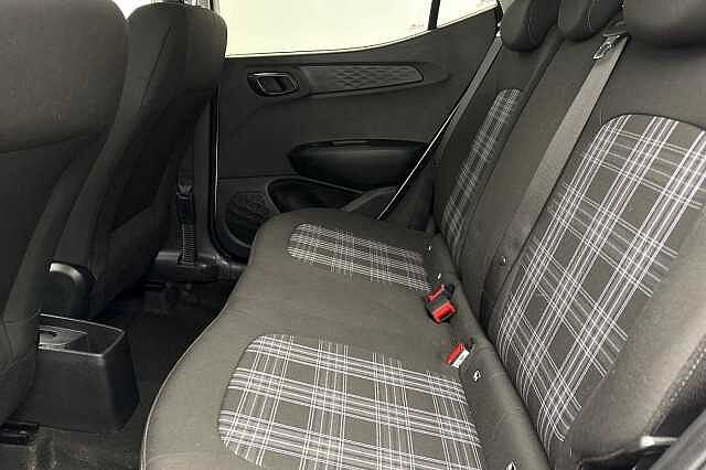 Hyundai I10 1.0 [63] Premium 5dr Auto [Nav] Atlas White