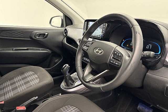 Hyundai i10 1.0 [63] Premium 5dr Auto [Nav]