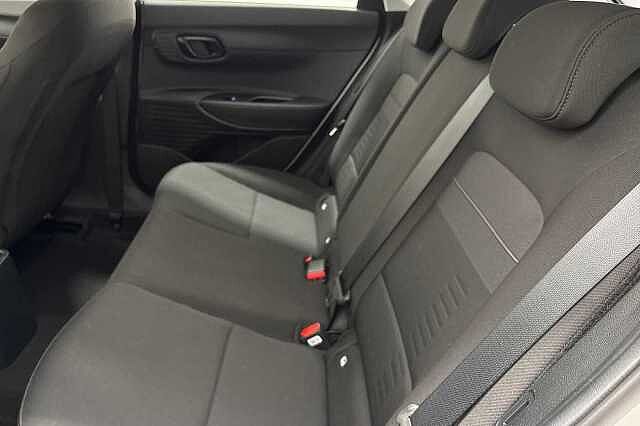 Hyundai BAYON 1.0 TGDi Advance 5dr Atlas White