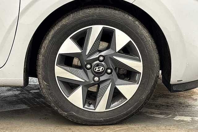 Hyundai i10 1.0 [63] Advance 5dr [Nav]