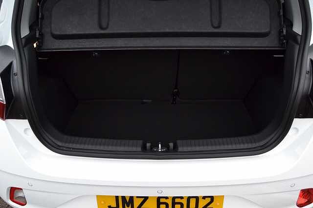 Hyundai I10 1.0 ADVANCE PRE REG, DELIIVERY MILES, PRISTINE CONDITION White