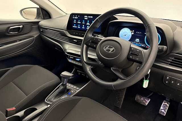 Hyundai BAYON 1.0 TGDi Premium 5dr DCT Atlas White