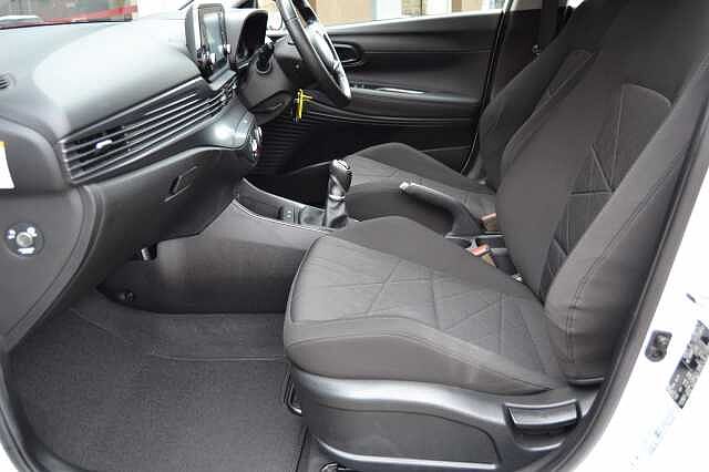 Hyundai BAYON 1.0 TGDi 48V MHEV SE Connect 5dr