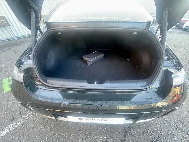 Hyundai IONIQ 6 E (228ps) Premium 77kWh (Single Motor) RWD