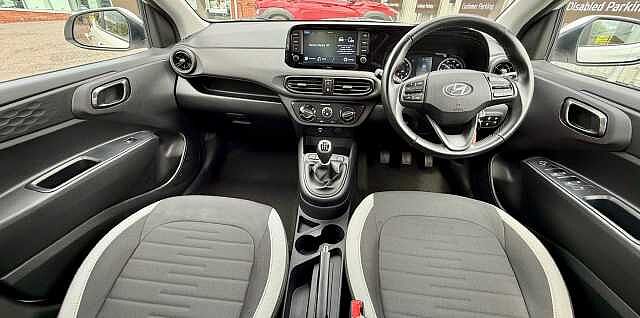 Hyundai I10 1.0 MPi SE Connect 5dr Auto White