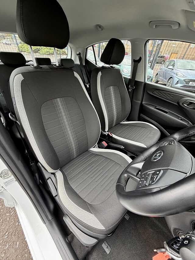 Hyundai I10 1.0 MPi SE Connect 5dr Auto White