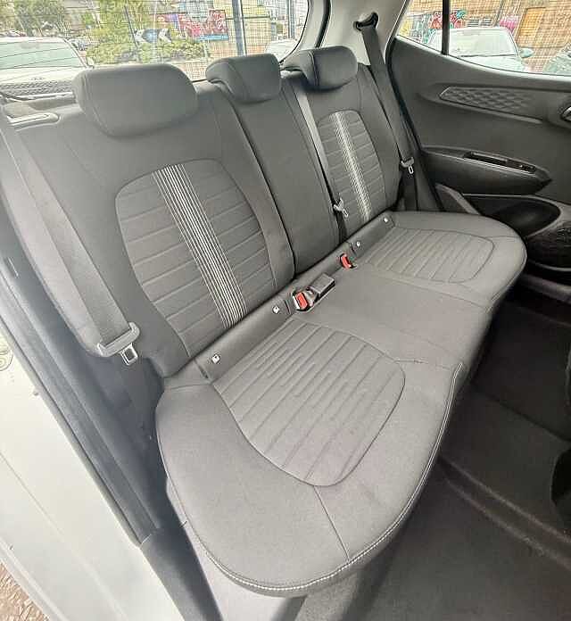 Hyundai I10 1.0 MPi SE Connect 5dr Silver