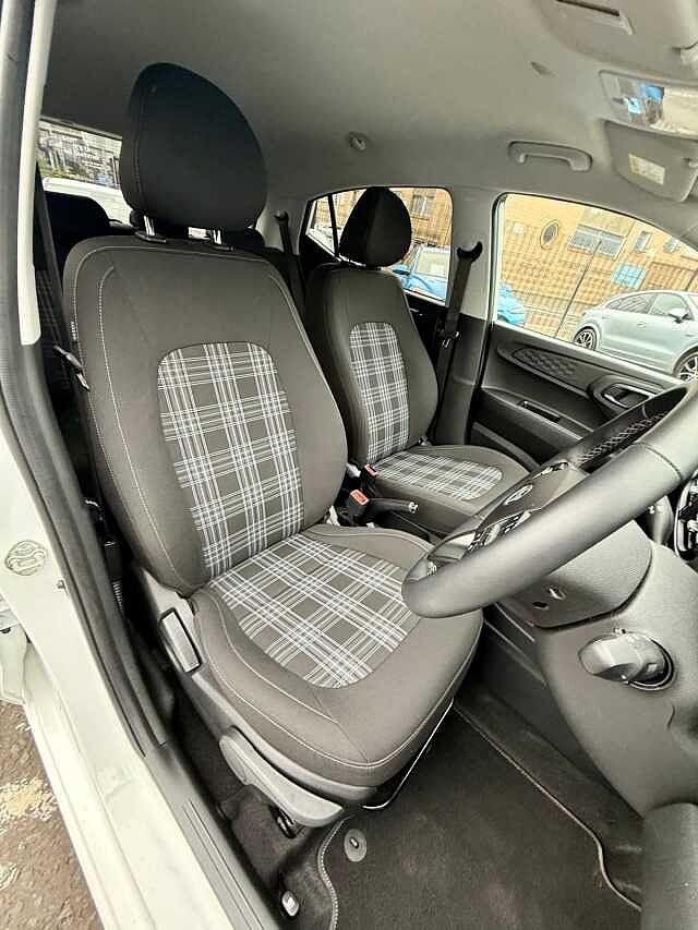 Hyundai I10 1.0 [63] Premium 5dr Auto [Nav] White