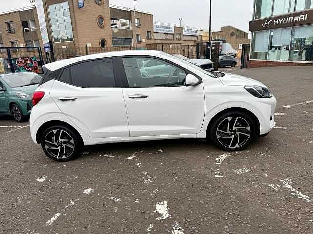 Hyundai I10 1.0 [63] Premium 5dr Auto [Nav] White