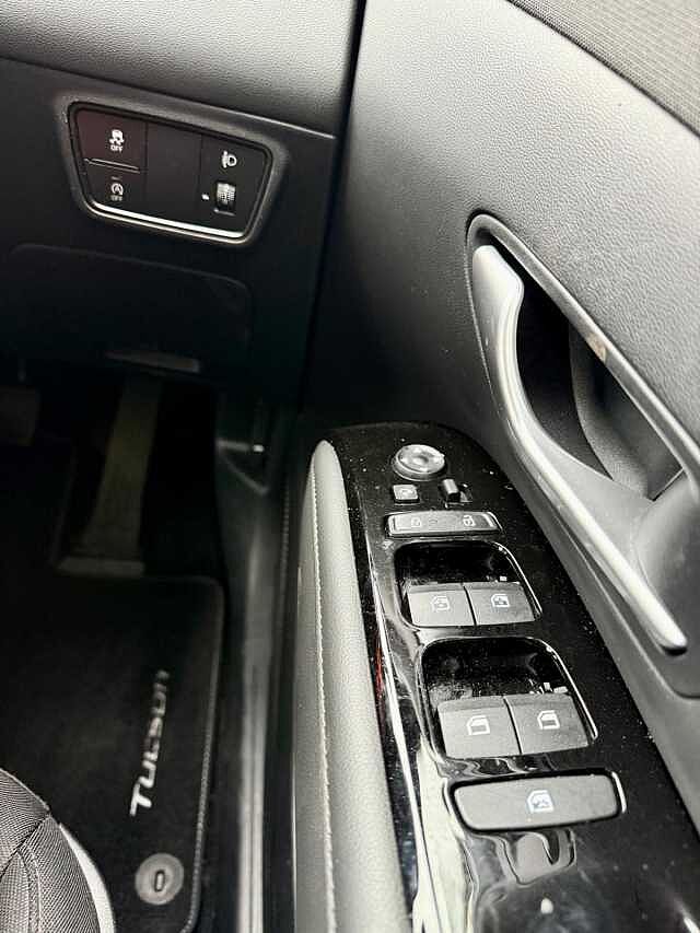 Hyundai TUCSON 1.6 TGDi SE Connect 5dr 2WD Red