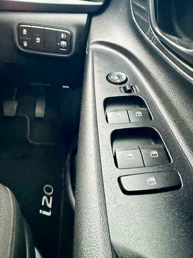 Hyundai I20 1.0T GDi Element 5dr Red