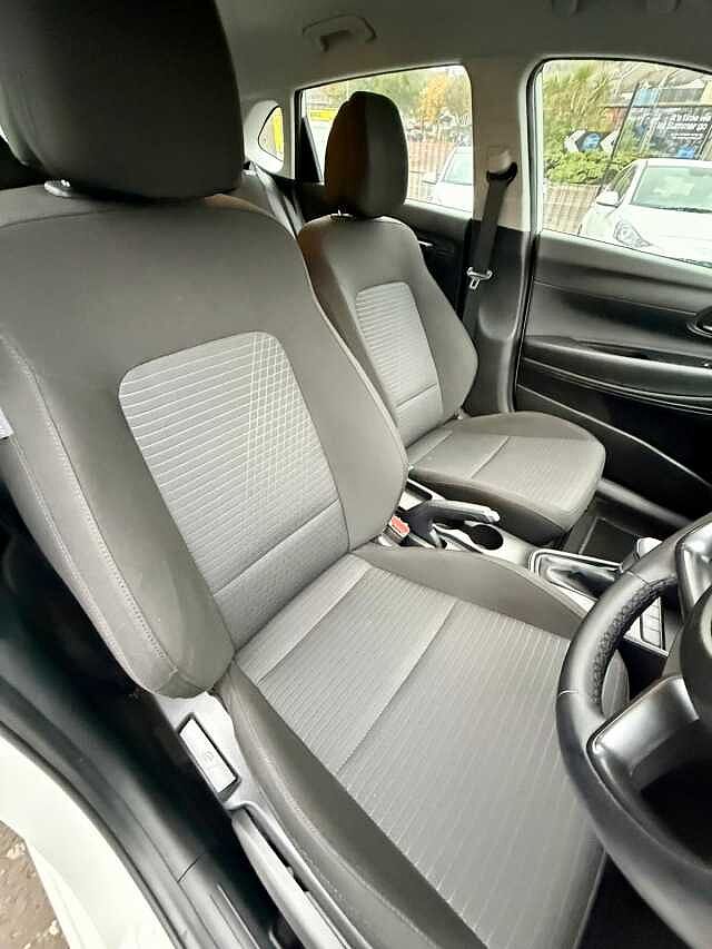 Hyundai I20 1.0T GDi 48V MHD SE Connect 5dr DCT White