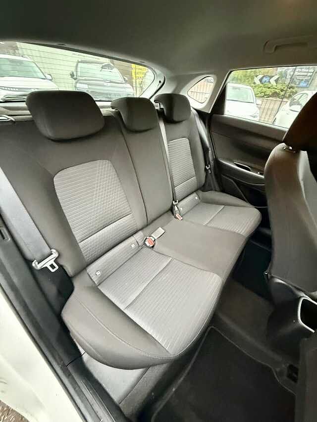 Hyundai I20 1.0T GDi 48V MHD SE Connect 5dr DCT White
