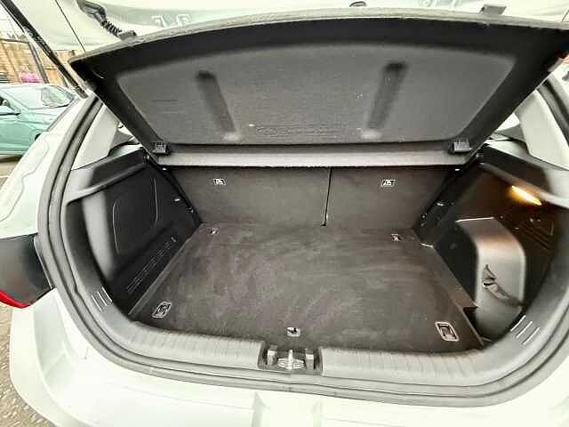 Hyundai I20 1.0T GDi 48V MHD SE Connect 5dr DCT White