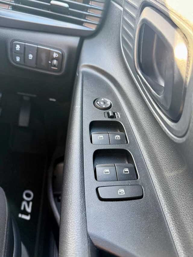 Hyundai I20 1.0T GDi Advance 5dr Grey