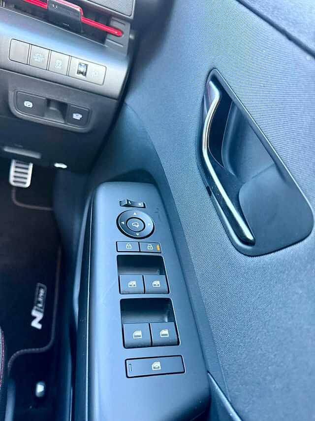 Hyundai KONA 1.6 Hybrid 129 N Line 5dr DCT Grey