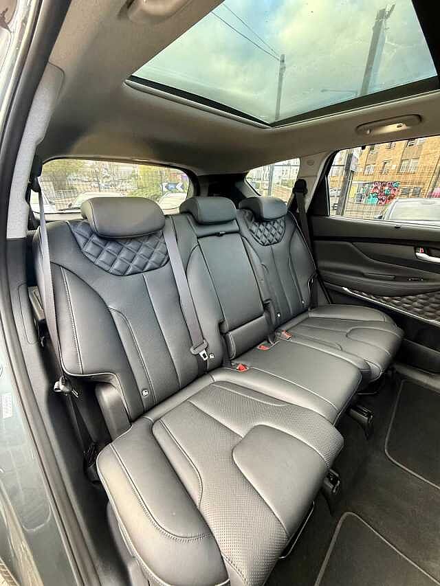 Hyundai SANTA FE 1.6 TGDi Plug-in Hybrid Ultimate 5dr 4WD Auto