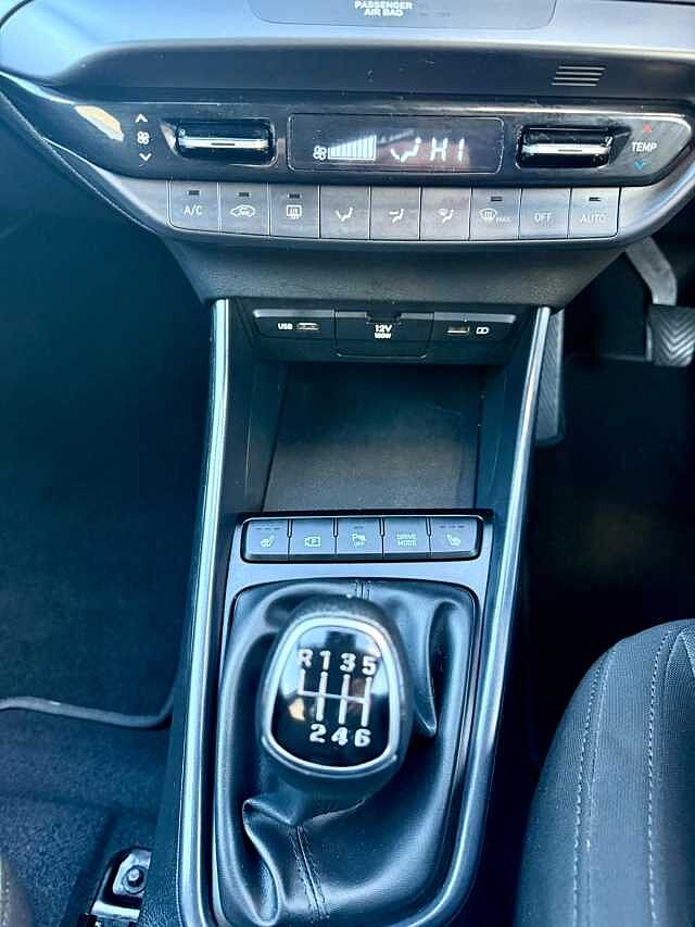 Hyundai I20 1.0T GDi 48V MHD Premium 5dr Blue