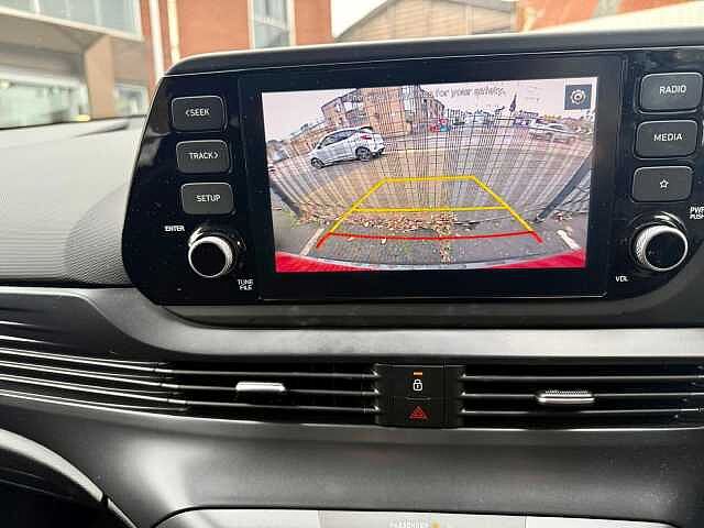 Hyundai BAYON 1.0 TGDi 48V MHEV SE Connect 5dr Red