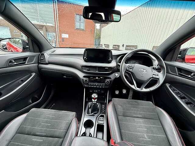 Hyundai TUCSON 1.6 CRDi 48V MHD 136 N Line 5dr 2WD DCT Red