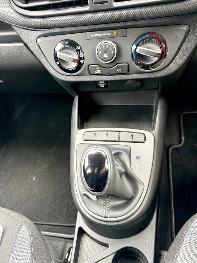 Hyundai i10 1.2 MPi SE Connect 5dr Auto