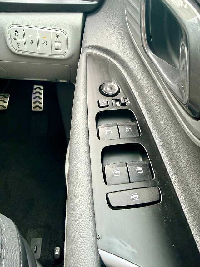 Hyundai BAYON 1.0 TGDi Ultimate 5dr DCT Green